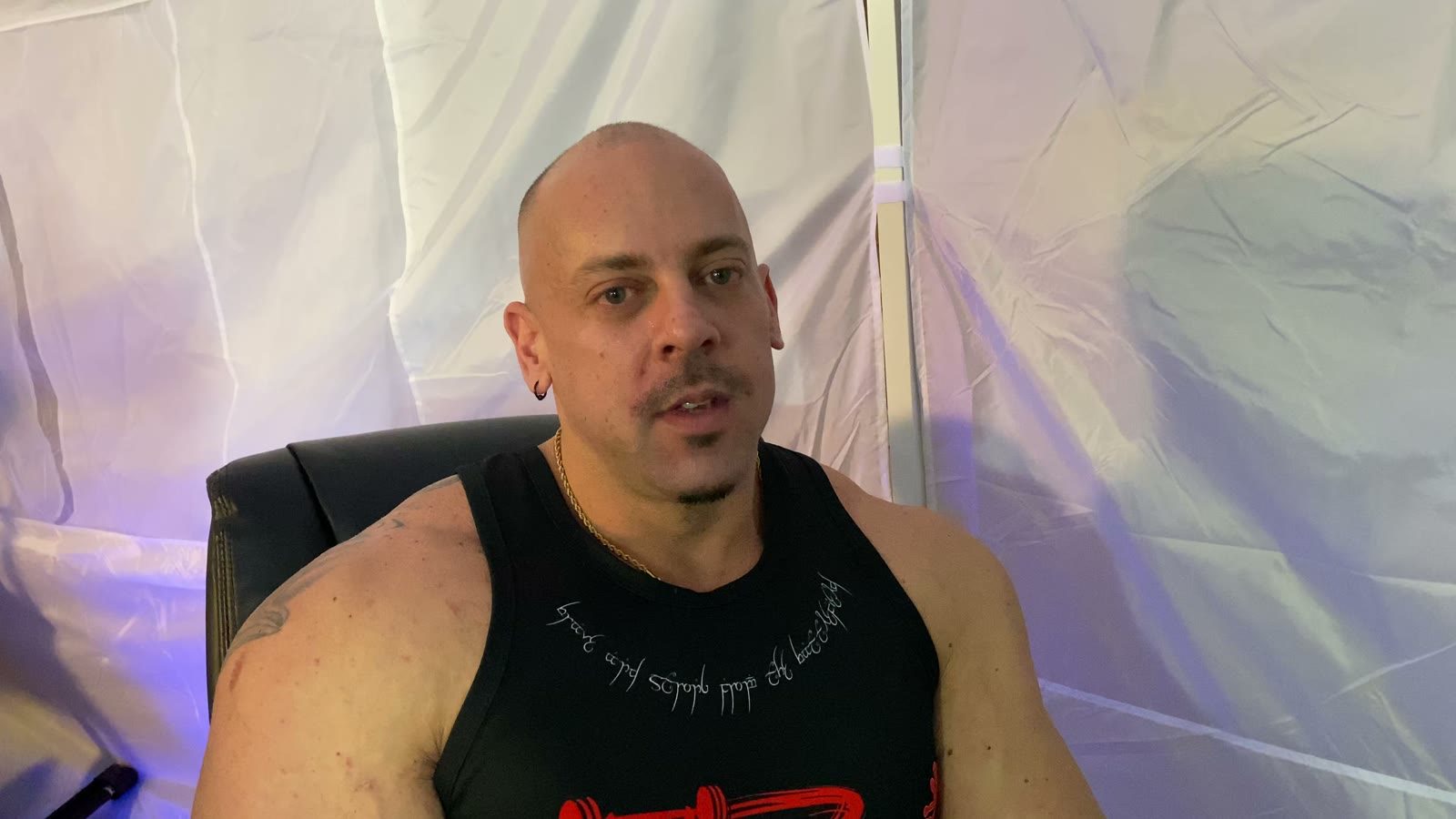 Interview, black shirt